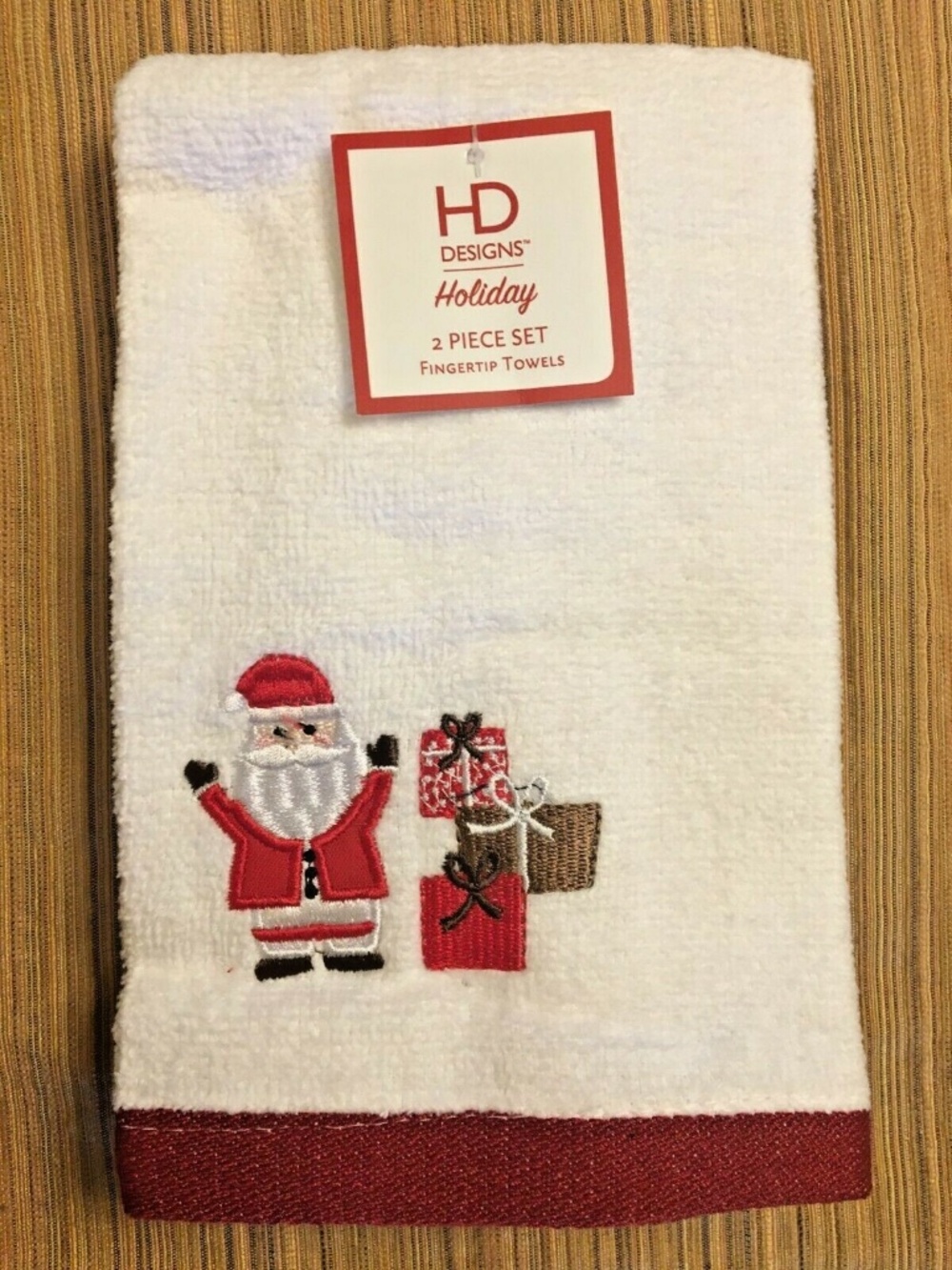 Christmas Red White Santa Claus Set of 2 Fingertip Towels Small Finger Tip NEW